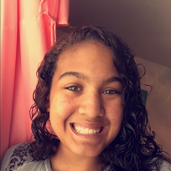 Meet your Posher, Makayla - Picture 1 of 1